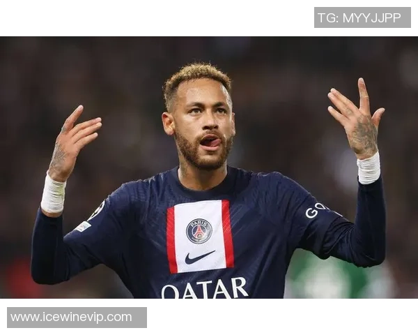 全球足球场上的帅气球星谁最引人注目他们的魅力和技术如何完美融合