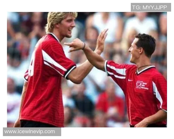 足球巨星挑战滑雪极限 展现运动跨界魅力与激情