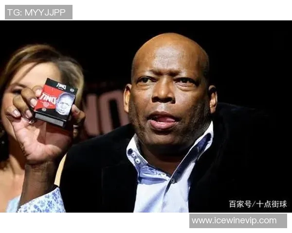 足球巨星坤：从少年天才到世界足坛的璀璨明星之路